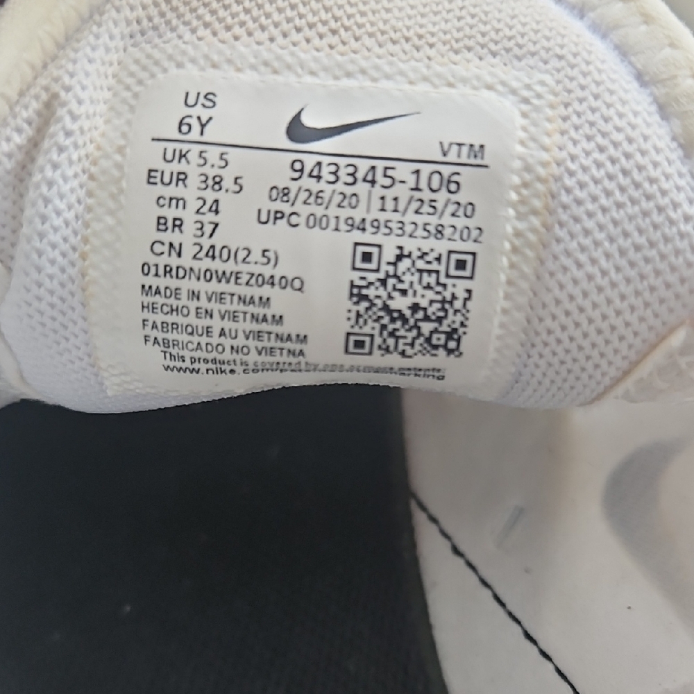 Nike Air Max 270 in White and Blue 6Y - Picture 6 of 6
